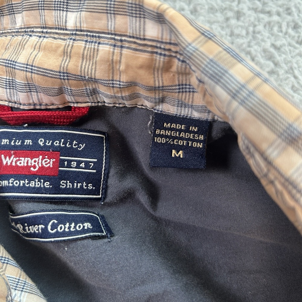 Wrangler Shirt Mens Medium Measures 44x30 Multicolor Cool River Cotton - Picture 5 of 13